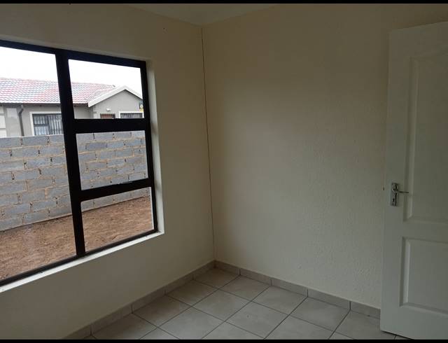 3 BEDROOM HOUSE FOR SALE IN RIVERSDALE